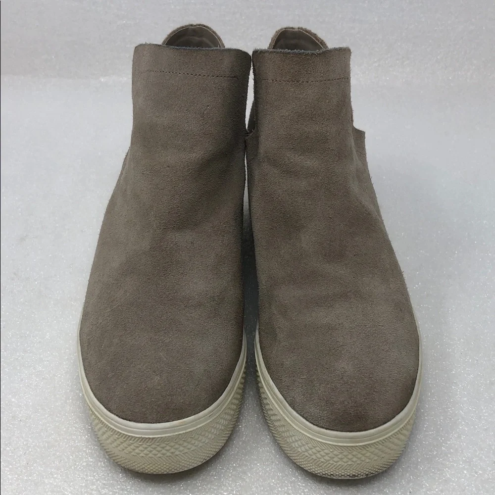 Steve Madden gently used